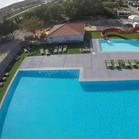 Campsite Camping 4 Etoiles - Piscine - Efchb0